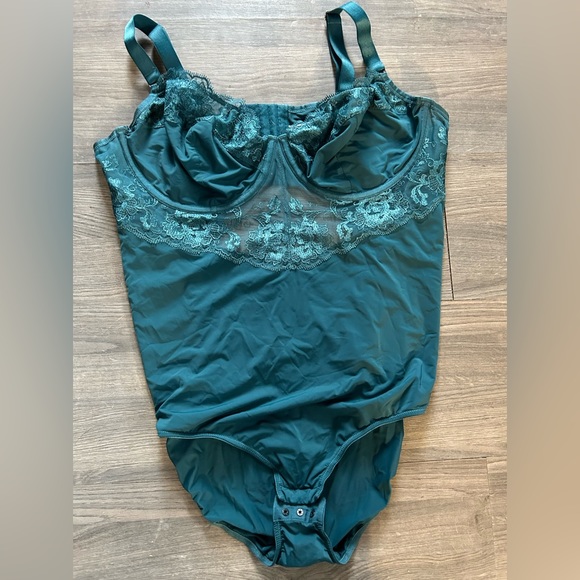 Body suit 42DD - Picture 1 of 3